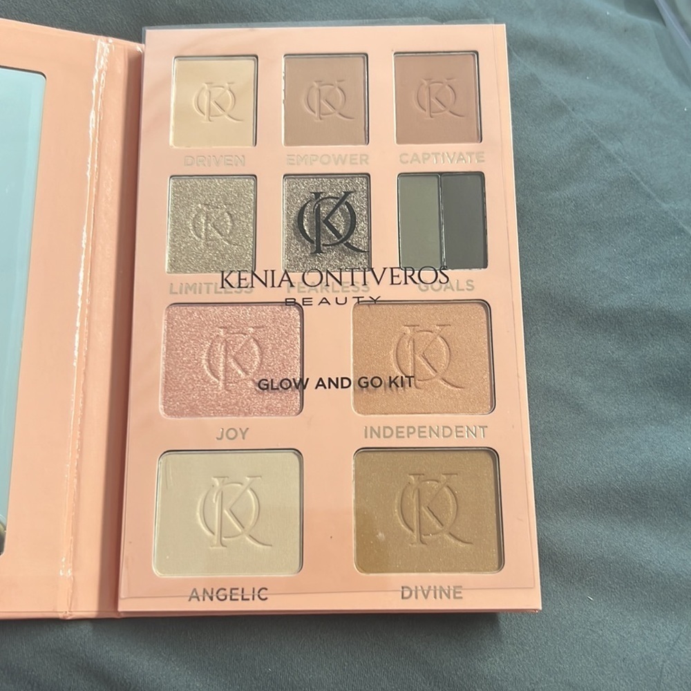 Glow and Go Kit - Picture 2 of 3